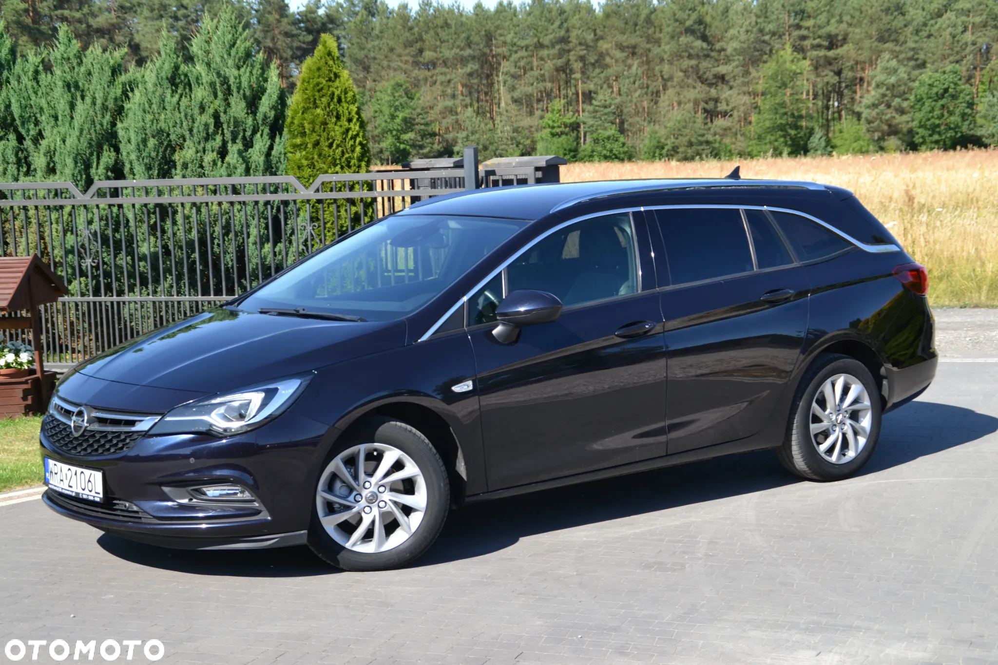 Opel Astra 1.4 Turbo Sports Tourer 120 Jahre - 4