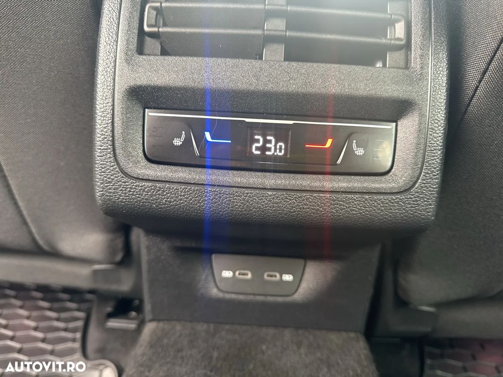 Volkswagen Golf 1.5 TSI ACT Style - 28