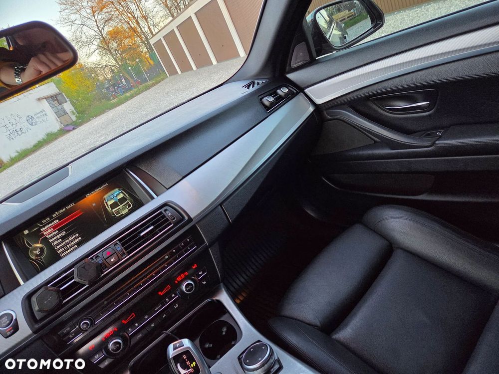 BMW Seria 5 520d - 27