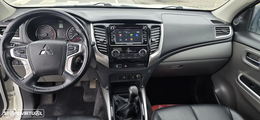 Mitsubishi L200 2.4 DI-D CD Strakar 4WD - 12