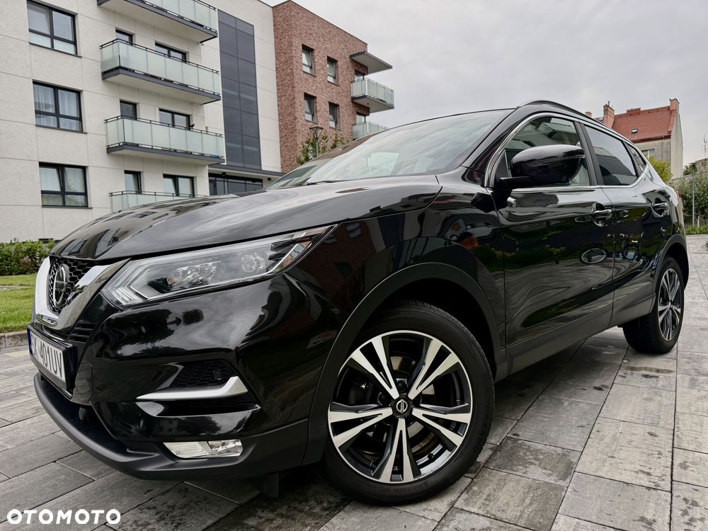 Nissan Qashqai 1.3 DIG-T SHIRO - 2