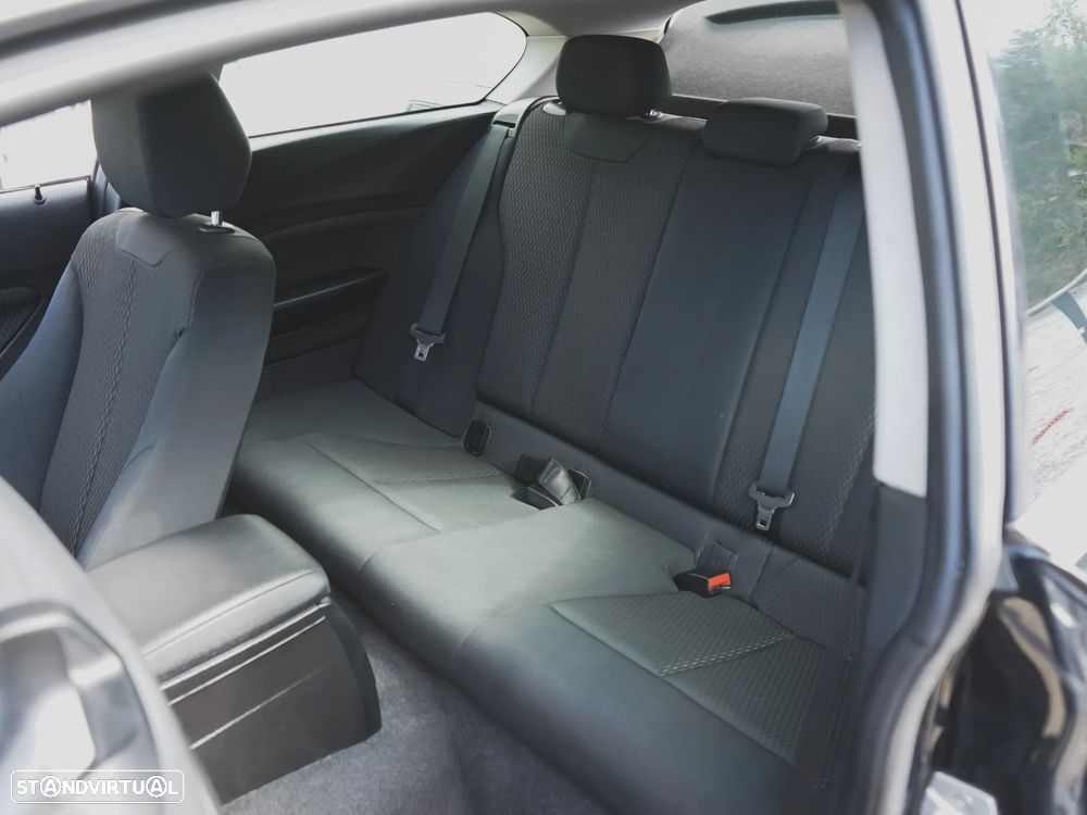 BMW 114 d Line Urban - 27