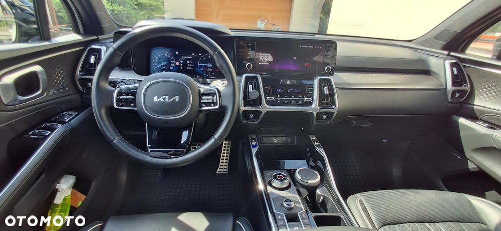 Kia Sorento - 12