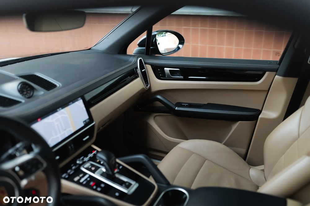 Porsche Cayenne Standard - 21