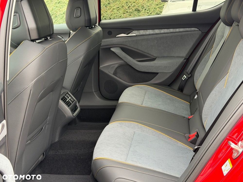 Skoda Superb 2.0 TSI Edition 130 DSG - 21