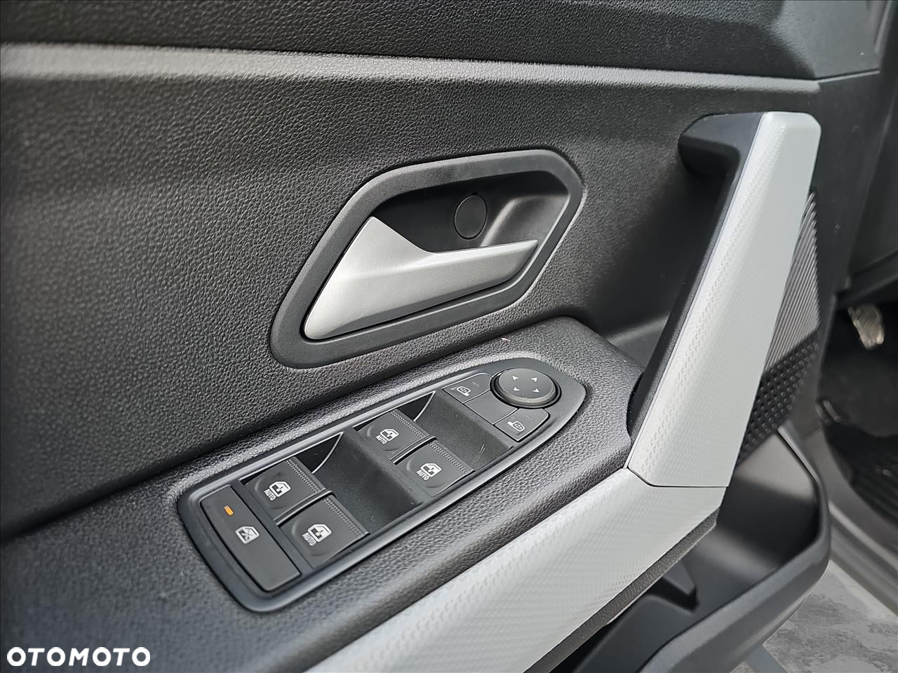 Dacia Bigster - 12