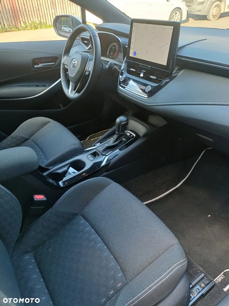 Toyota Corolla 1.8 Hybrid Comfort - 23