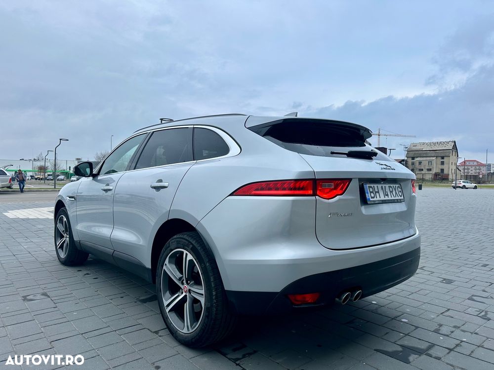 Jaguar F-Pace - 4