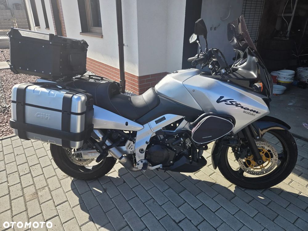 Suzuki V-STROM - 2