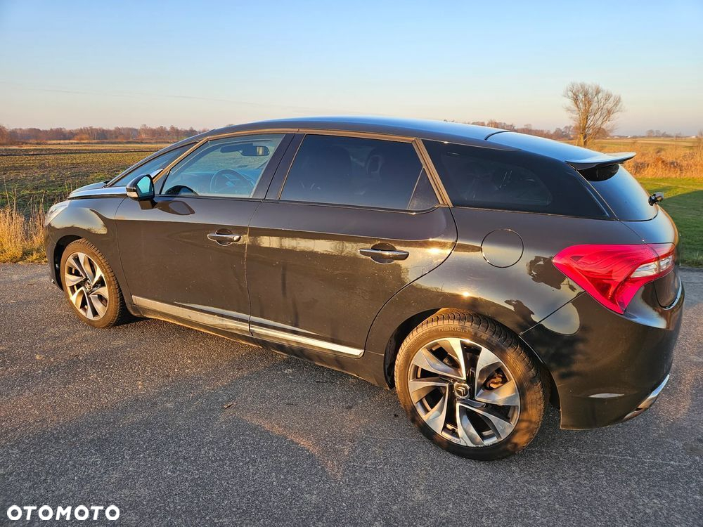 Citroën DS5 THP 200 SportChic - 4