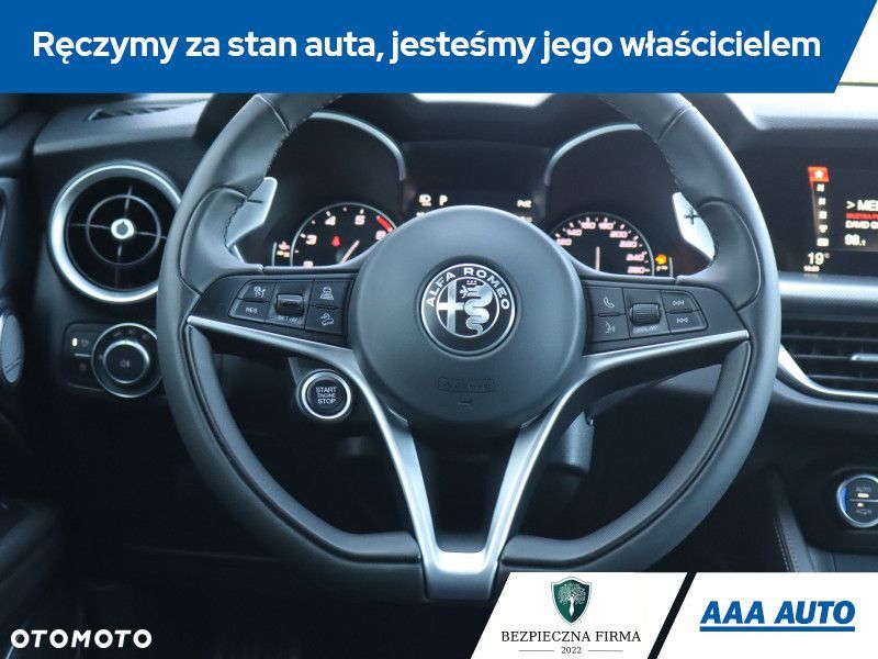 Alfa Romeo Stelvio - 17