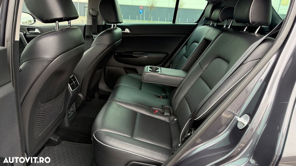 Kia Sportage 2,0 CRDI AWD Aut. Platinum - 11