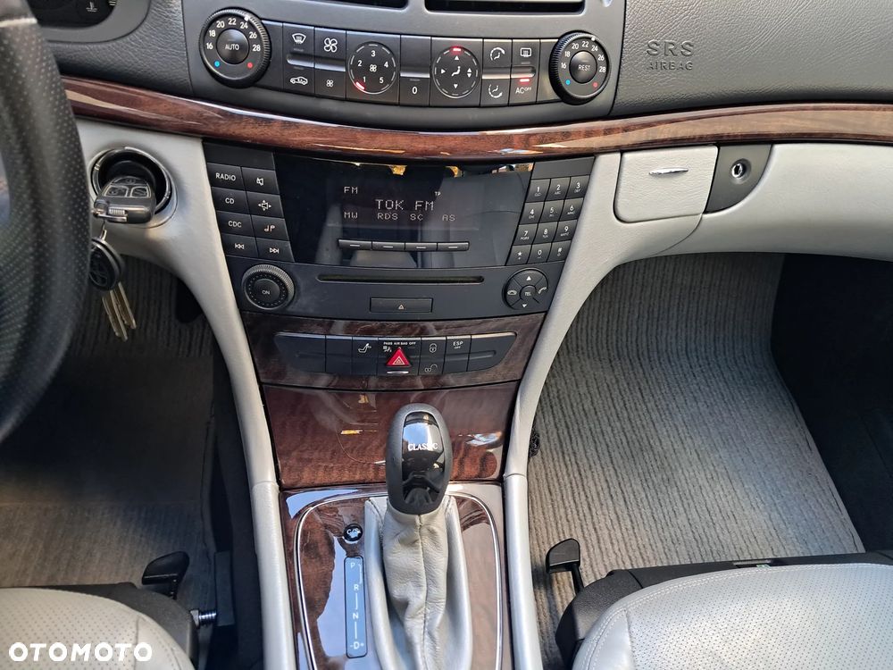 Mercedes-Benz Klasa E 220 CDI Automatik Classic - 15