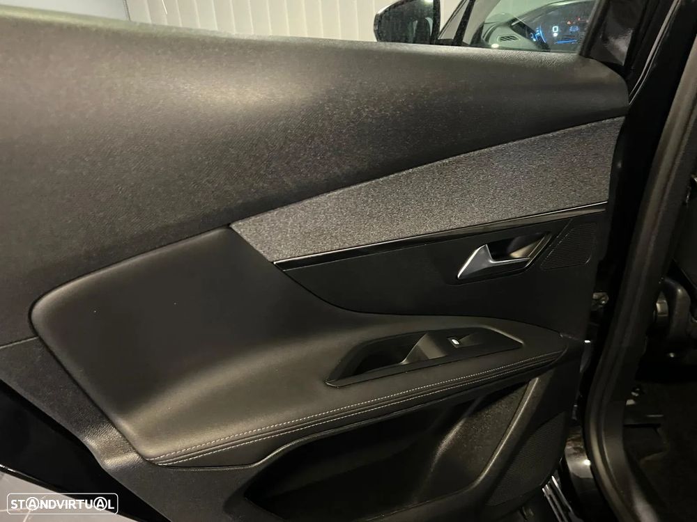 Peugeot 3008 1.5 BlueHDi Allure - 22