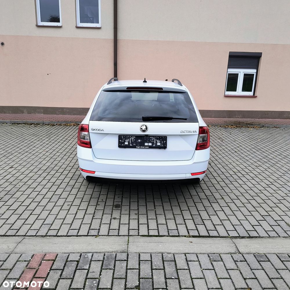 Skoda Octavia - 8