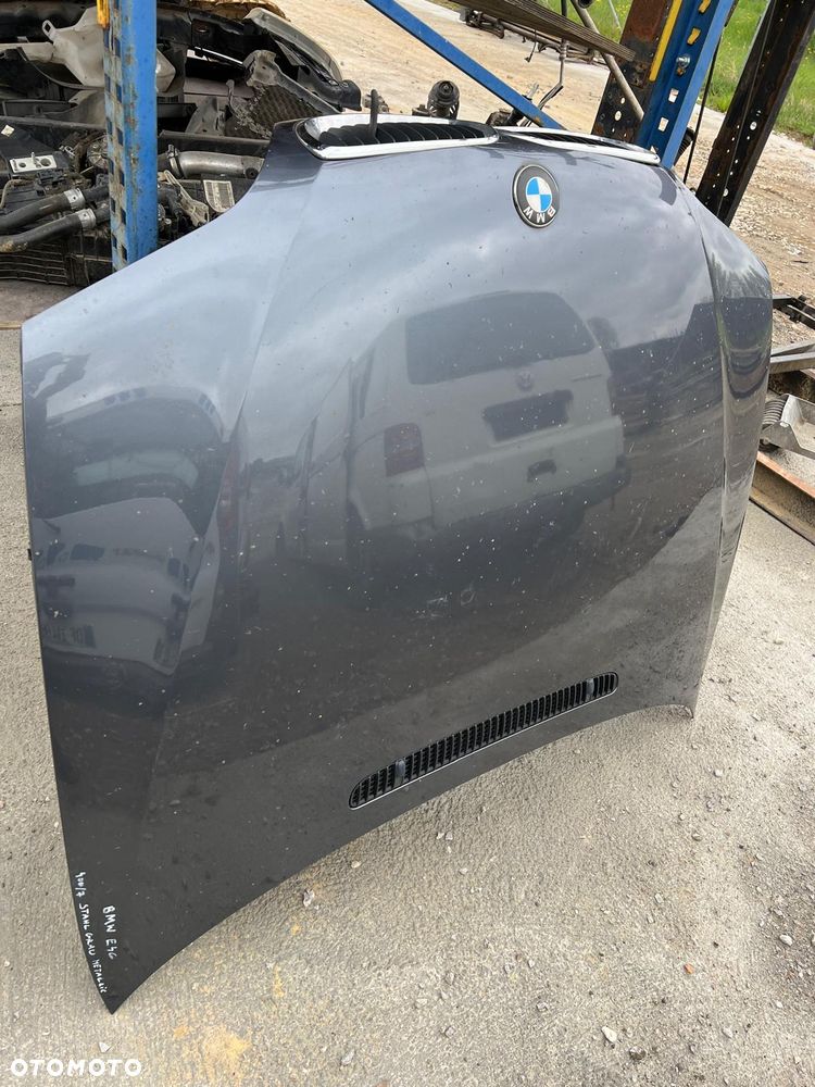 Maska BMW E46 kombi (400/7 Stahlgrau metallic) 2002r - 2