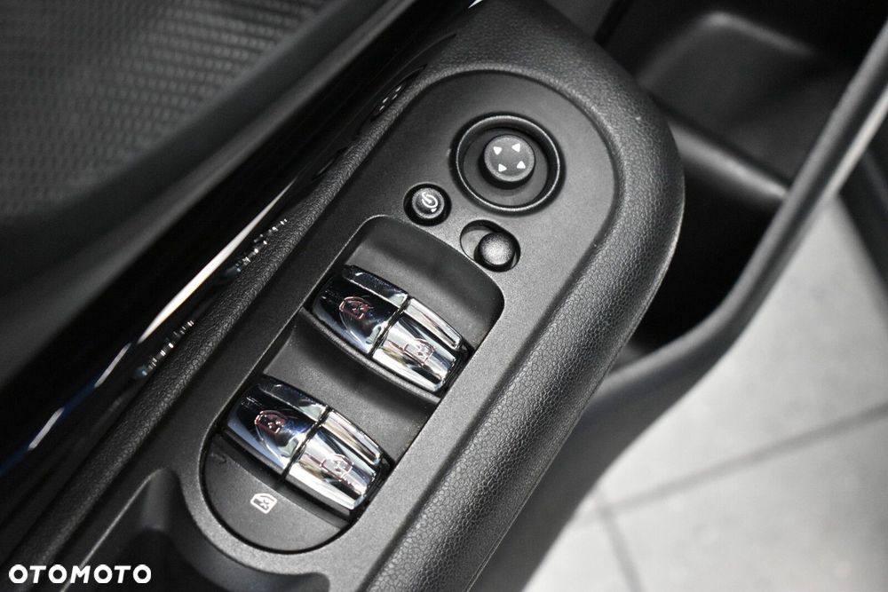 MINI Cooper - 8