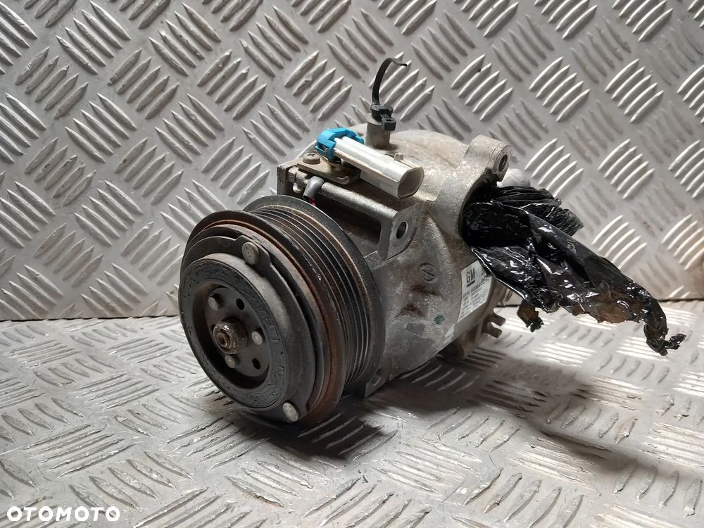OPEL MOKKA SPRĘŻARKA KLIMATYZACJI 95369542 - 2