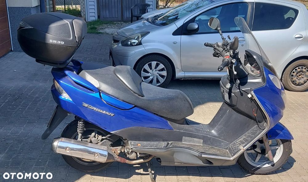 Suzuki Burgman - 7