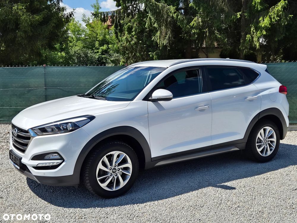 Hyundai Tucson 2.0 CRDI 4WD Automatik Style - 12