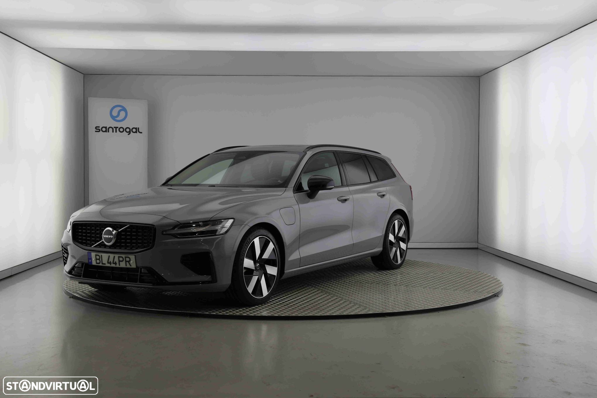 Volvo V60 2.0 T6 AWD TE Plus Dark - 7