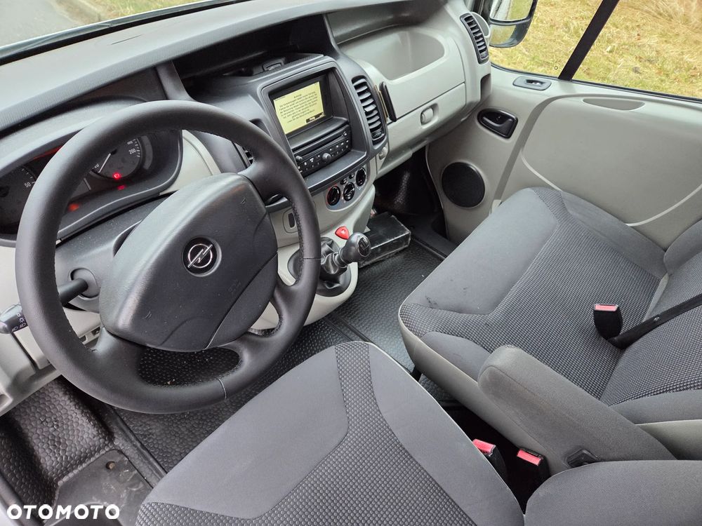 Opel VIVARO - 10