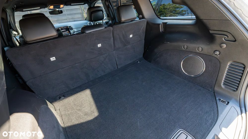 Jeep Grand Cherokee - 39