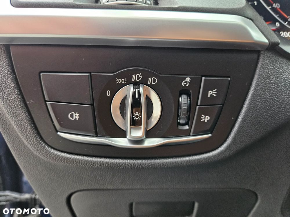 BMW X3 xDrive30i - 31