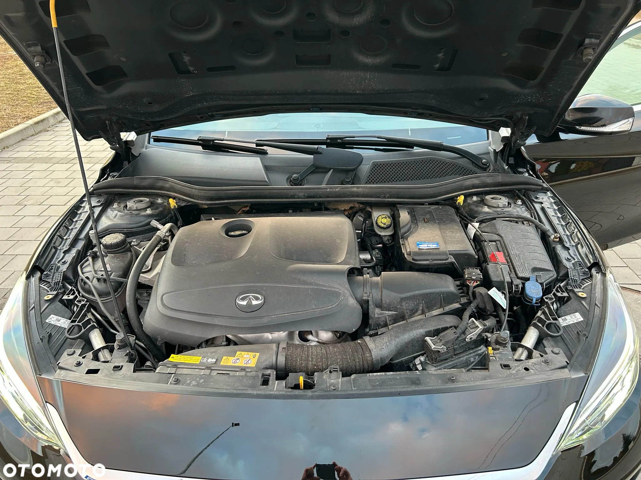 Infiniti Q30 - 24