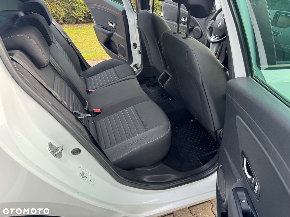 Renault Megane 1.6 16V 110 LIMITED - 24