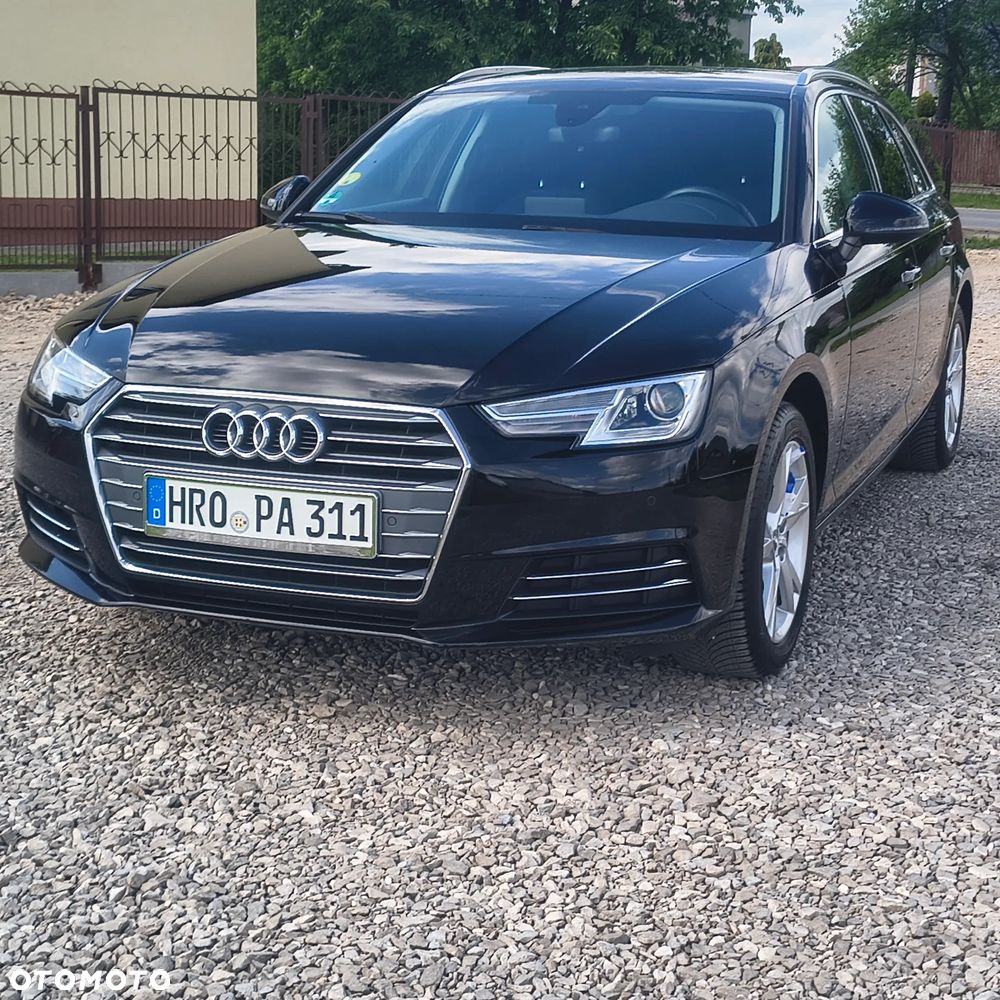 Audi A4 Avant 2.0 TDI Design - 9