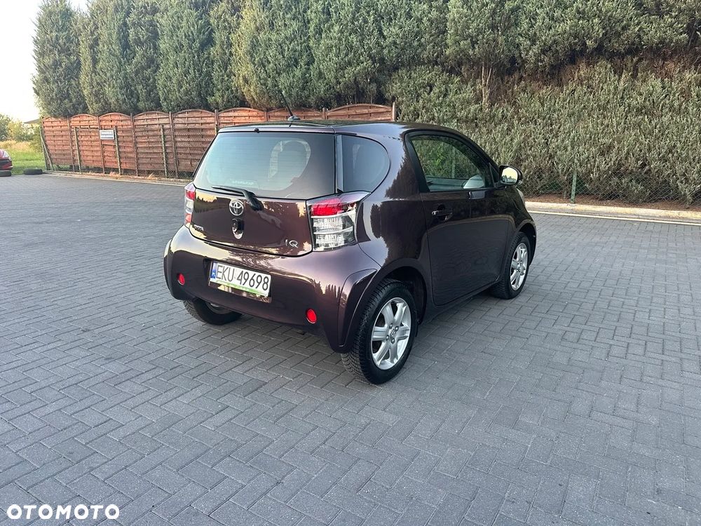 Toyota iQ 1.0 Sol EU5 - 11