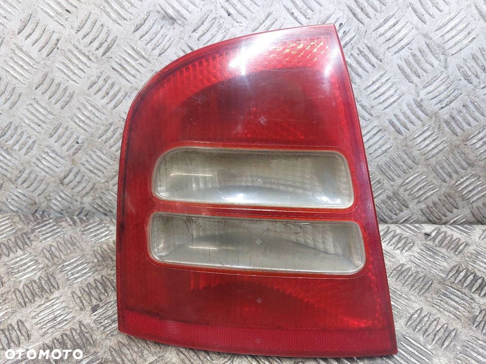 LAMPA LEWY TYŁ SKODA OCTAVIA I LIFT HB 1U6945095 - 1