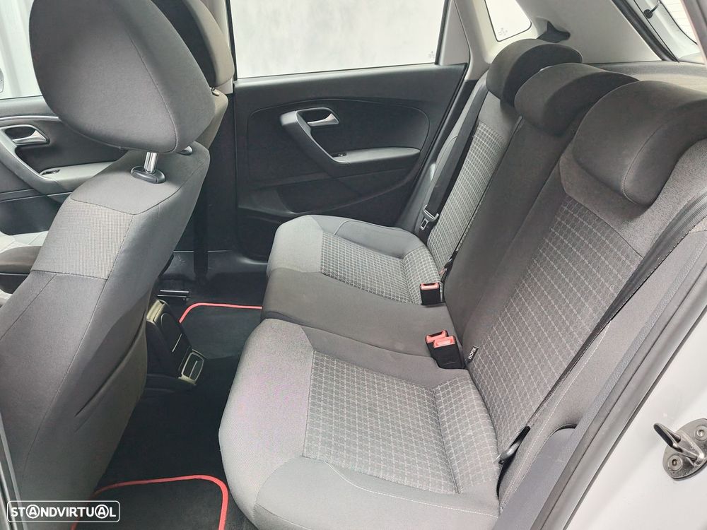 VW Polo 1.0 Confortline - 12