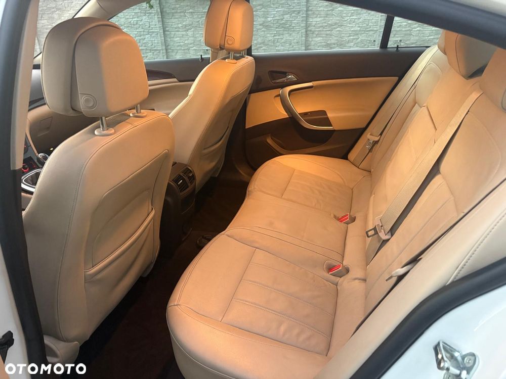 Opel Insignia 2.0 CDTI Cosmo 4x4 S&S - 16