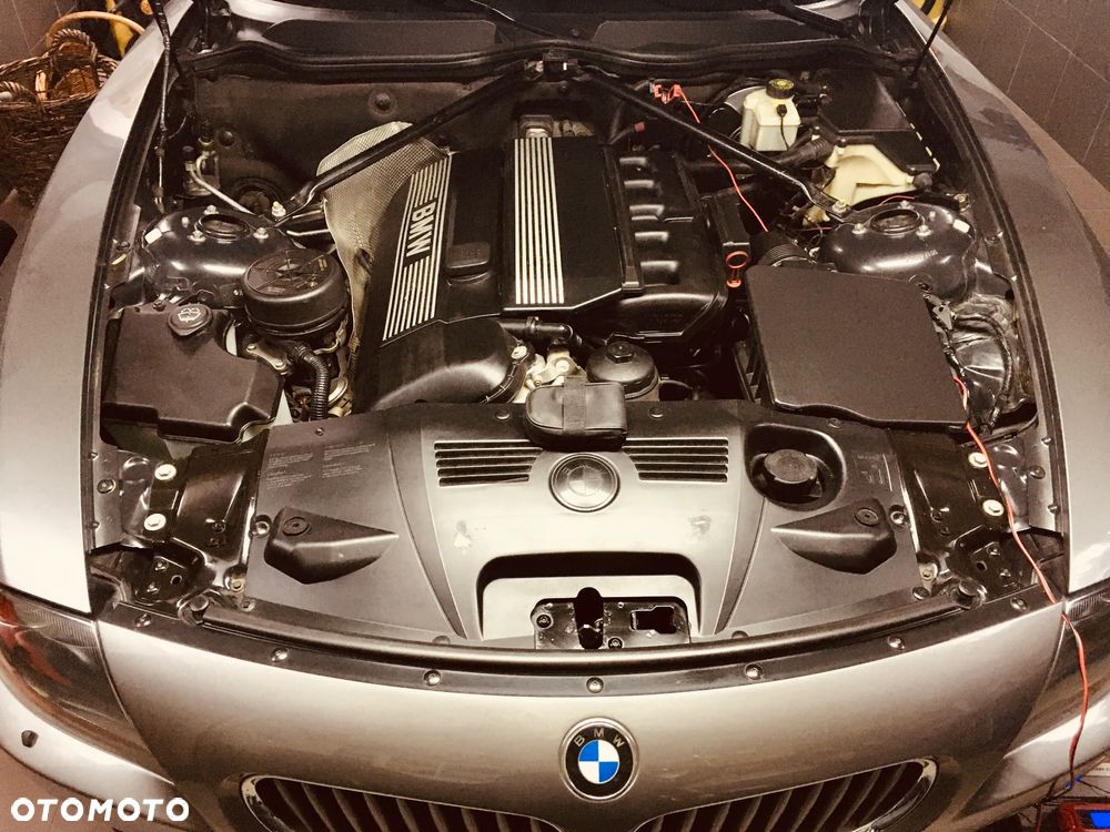 BMW Z4 2.2i - 22