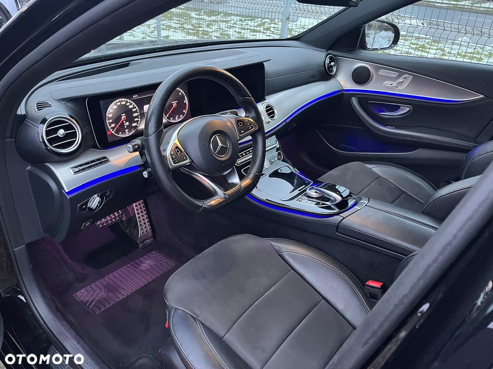 Mercedes-Benz Klasa E 220 d 9G-TRONIC - 16