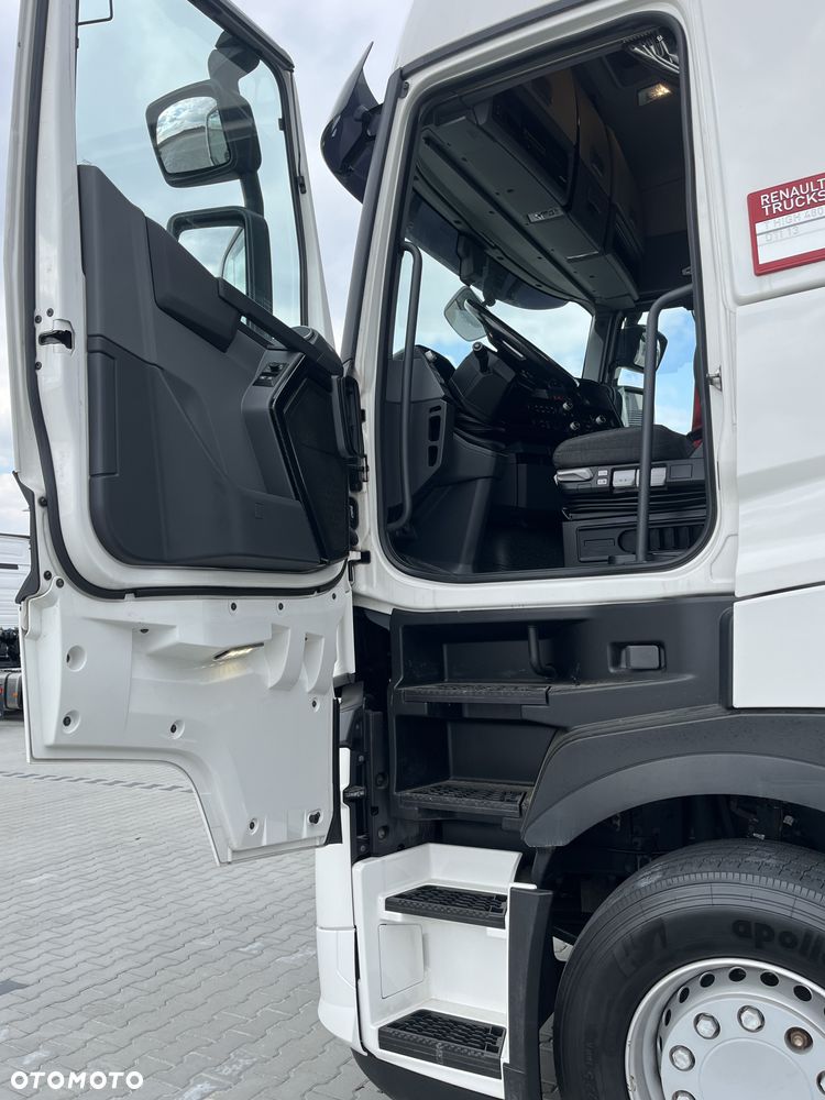 Renault T480 - 10