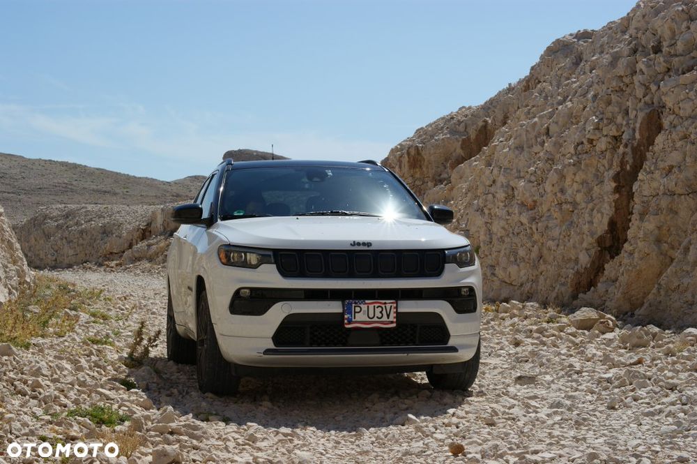 Jeep Compass - 27