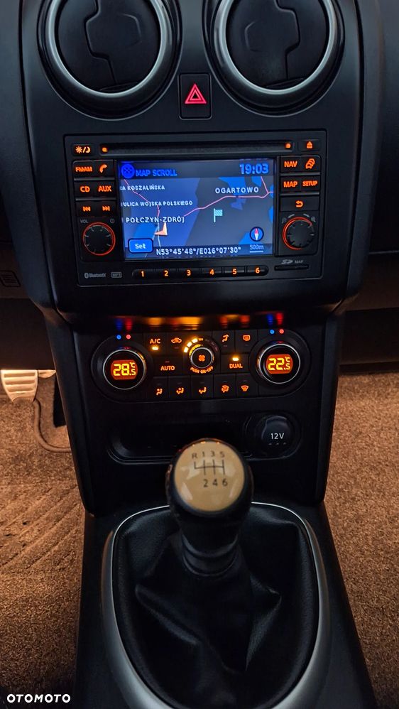 Nissan Qashqai 2.0 tekna - 23