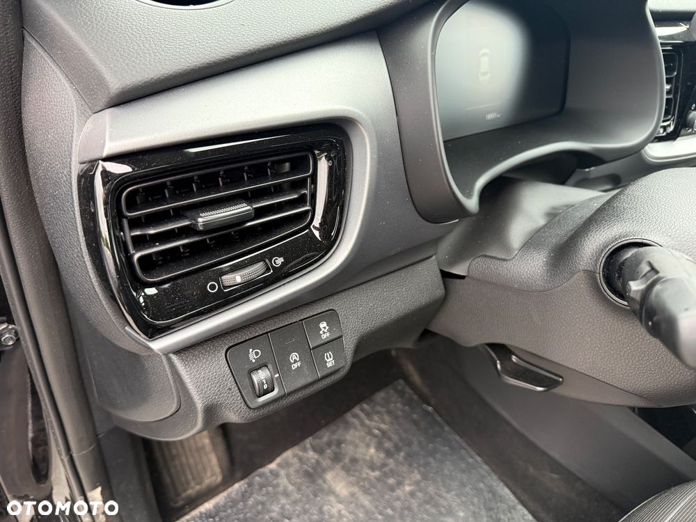 Kia Stonic 1.2 L Business Line - 12