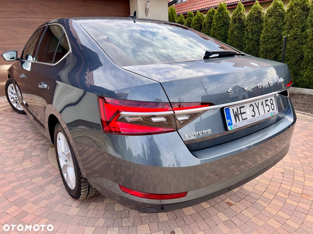 Skoda Superb ver-2-0-tdi-scr-ambition-dsg - 29