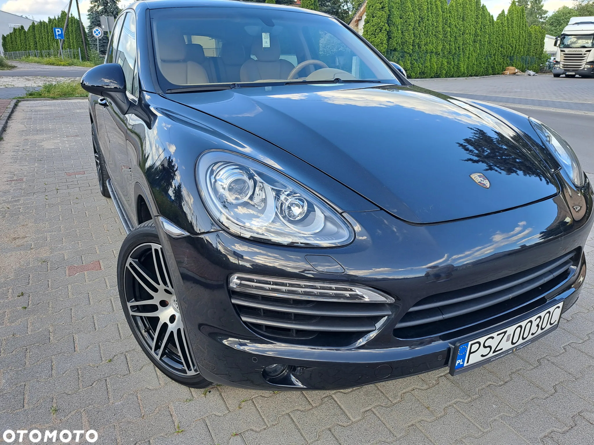 Porsche Cayenne S Hybrid - 9