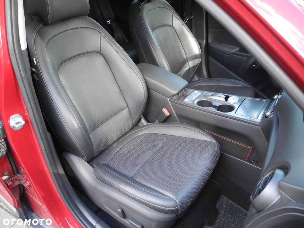 Hyundai Kona 64kWh Executive - 22