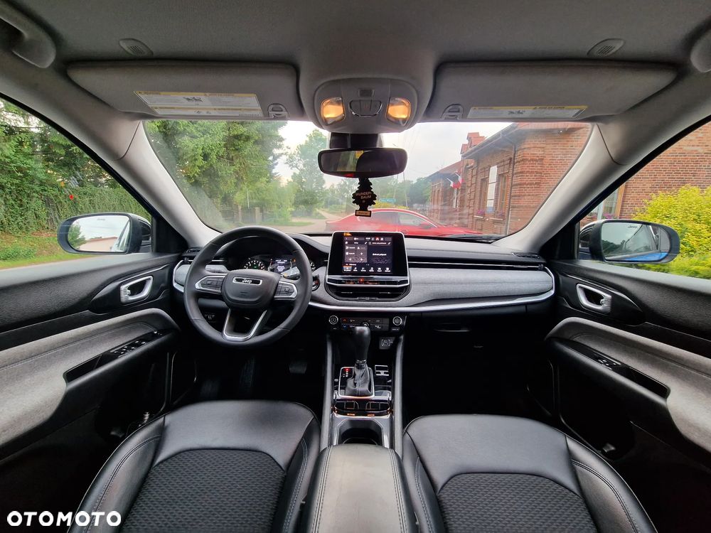Jeep Compass - 10