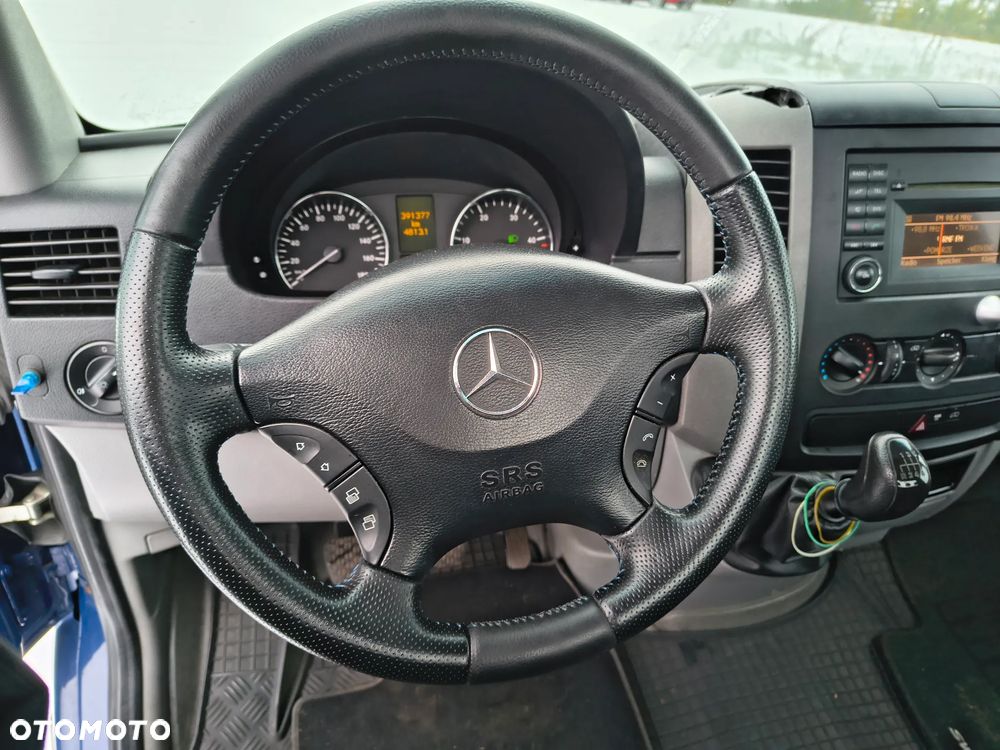 Mercedes-Benz Sprinter - 14