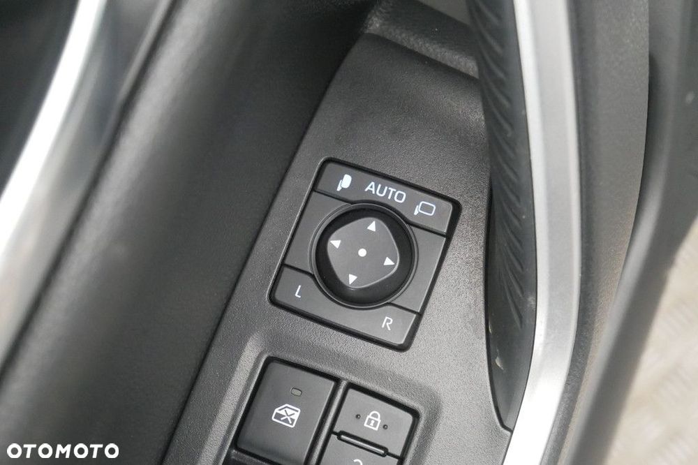 Toyota RAV4 - 28