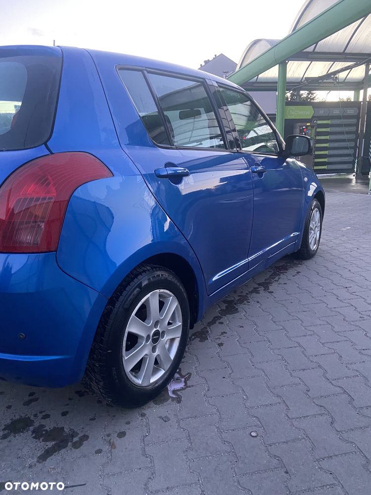 Suzuki Swift - 5