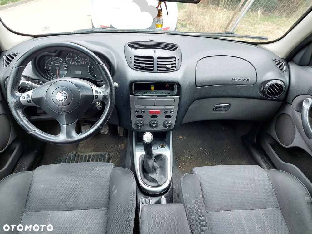 Alfa Romeo 147 1.6 Twin Spark Sportiva - 11