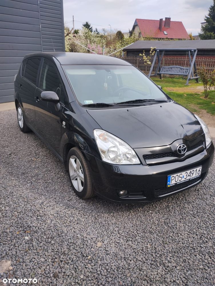 Toyota Corolla Verso 2.2 D-4D Sol - 2